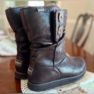 Sketchers Australia Women Keepsakes- faux fur/lined boots. Brown. Size 10